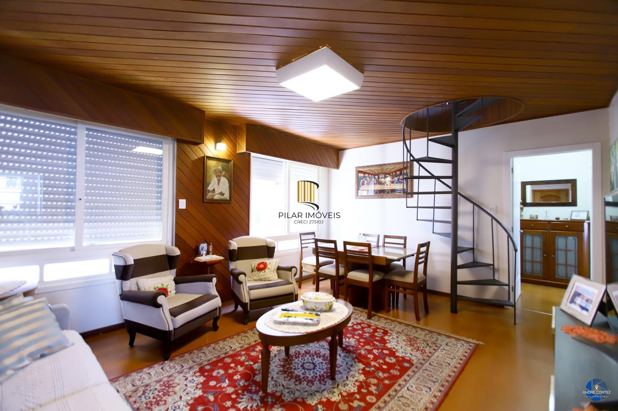 Cobertura com 3 dormitórios e 2 vagas no Bairro Santana