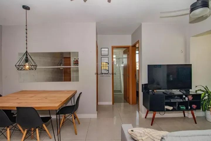 Apartamento 2 Dorm com Elevador e Vaga na Protásio Alves