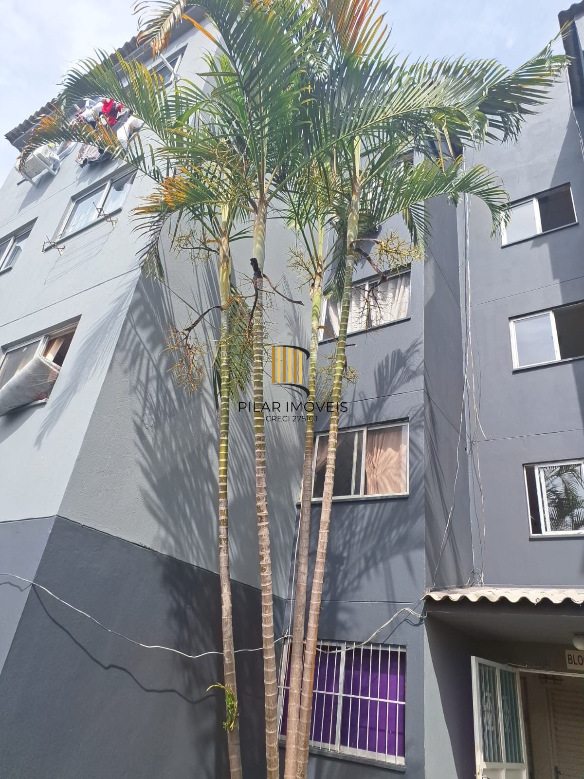 Apartamento 2 dormitórios 1 vaga de garagem no Bairro Maria Regina Alvorada