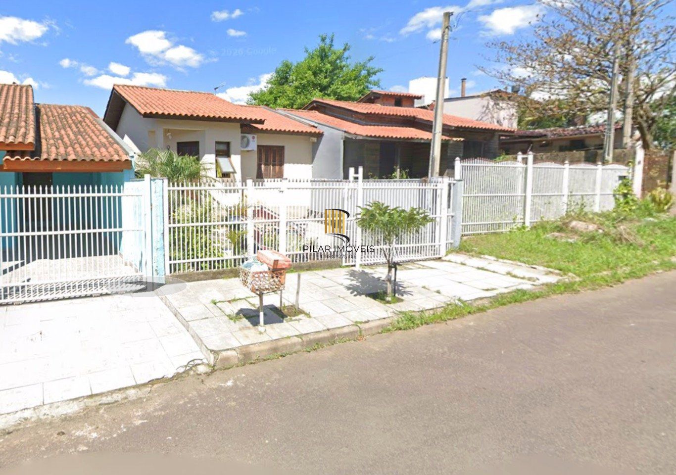 Casa de 2 dormitórios e 1 vaga de garagem em Canoas.