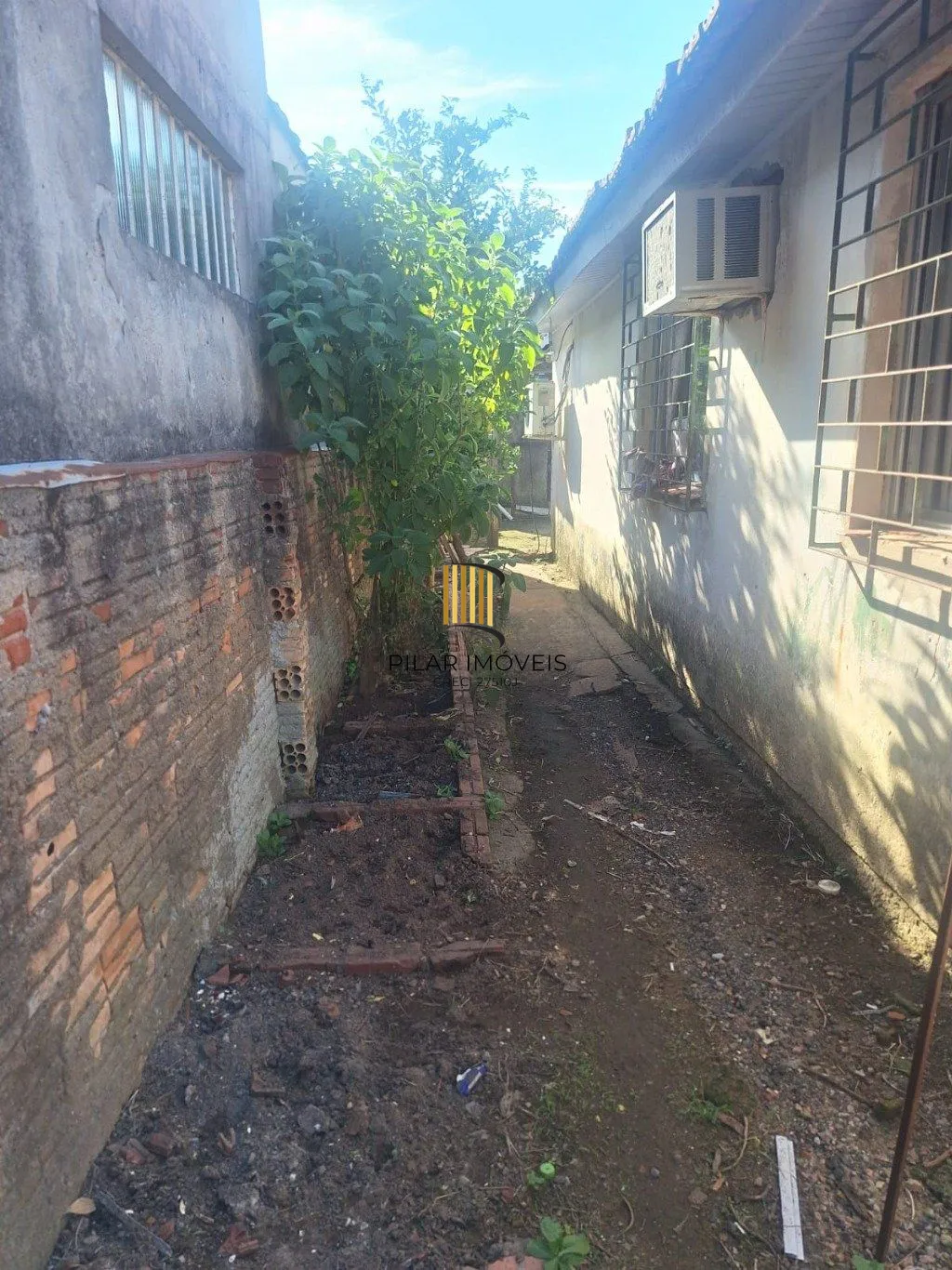 Casa de 3 quartos e 4 vagas de garagem em Canoas.