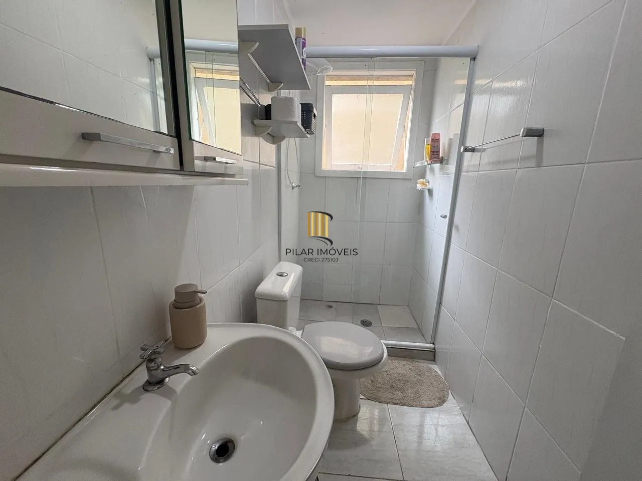 Apartamento 1 Dormitório com 1 vaga e elevador na Protásio Alves