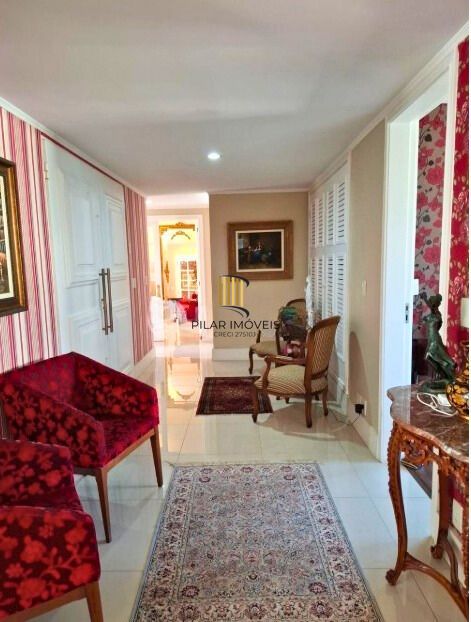 Apartamento com 3 quartos e 283m² à venda em Independência, Porto Alegre.