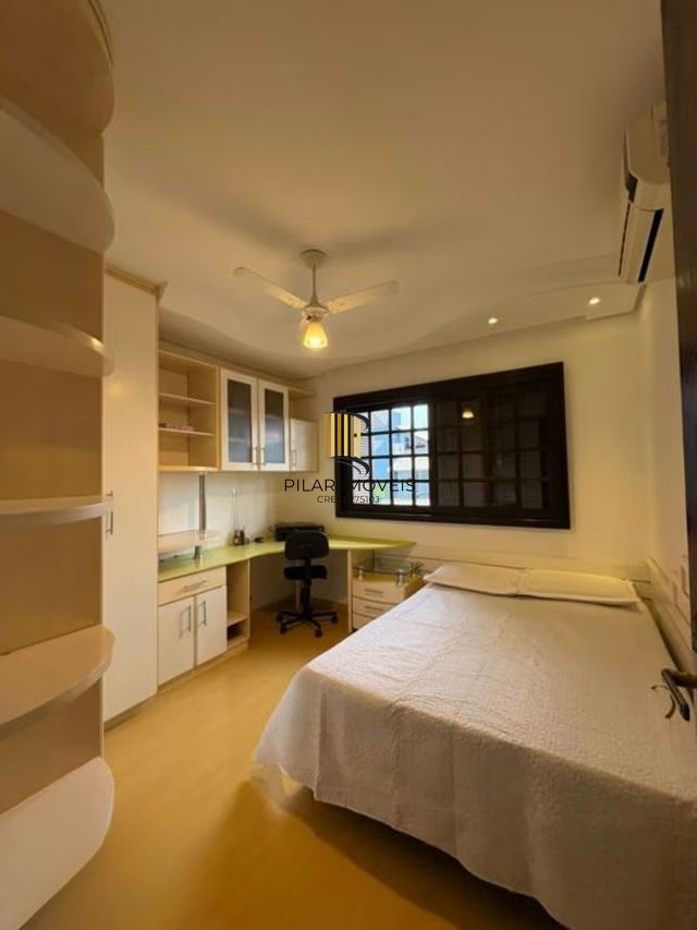 Casa de 3 dormitórios e 1 vaga de garagem em cachoeirinha.