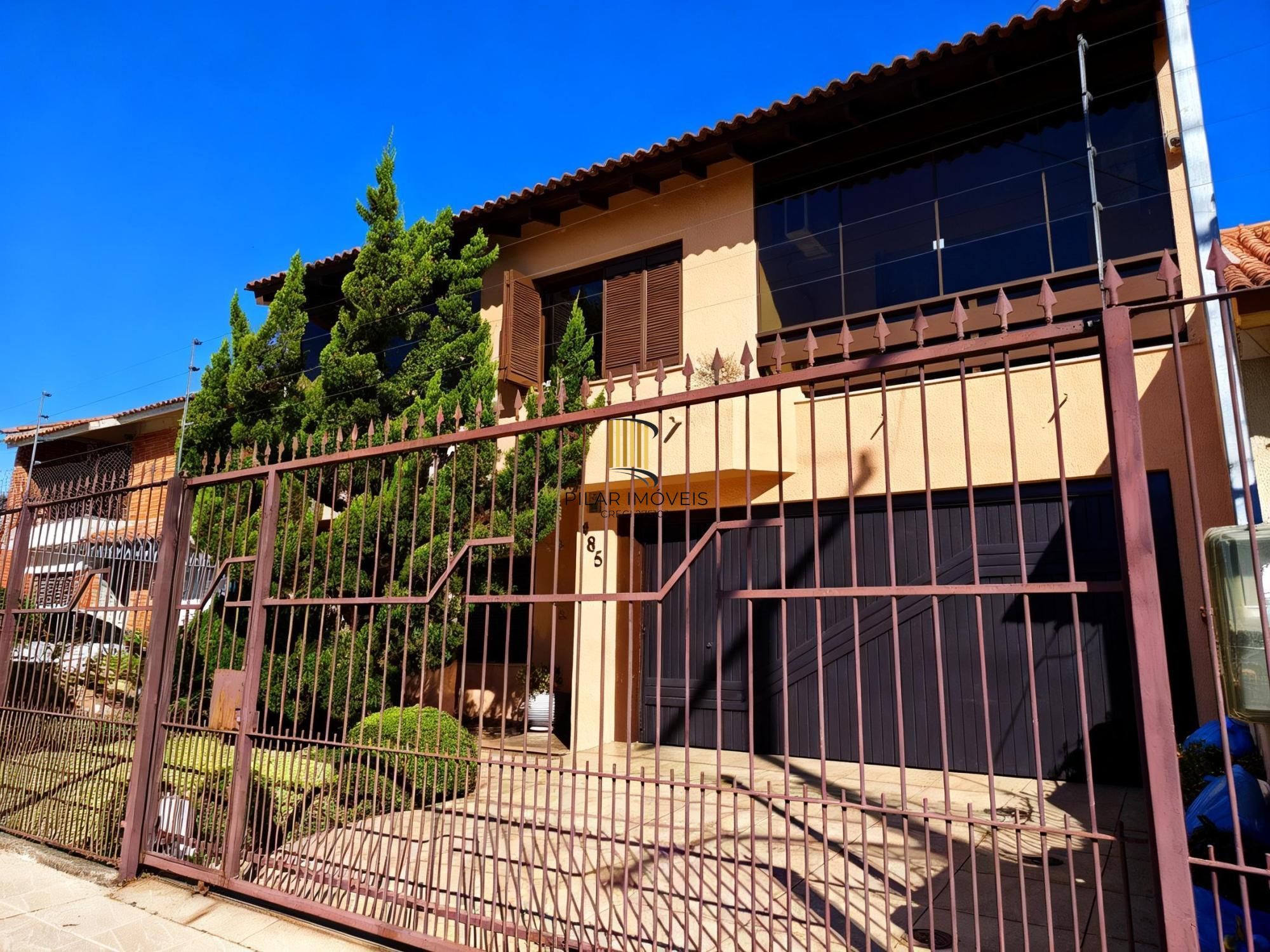 Casa com 4 quartos, piscina, vaga, churrasqueira e Sacada no bairro Jardim Itu