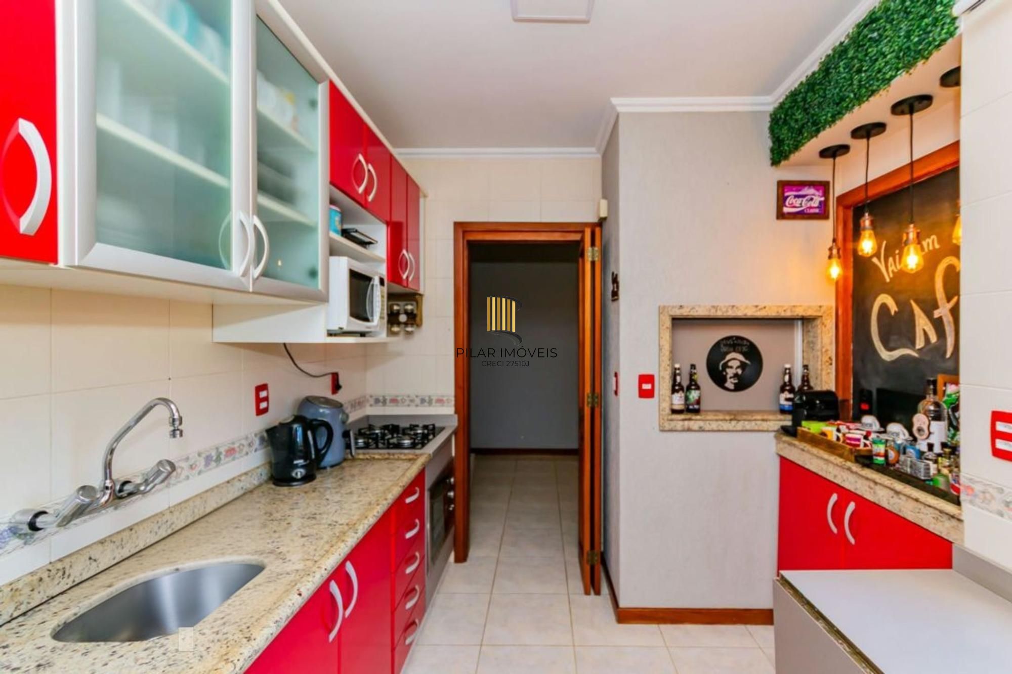 Apartamento mobiliado com 2 quartos e 1 vaga de garagem no Bairro Higienópolis