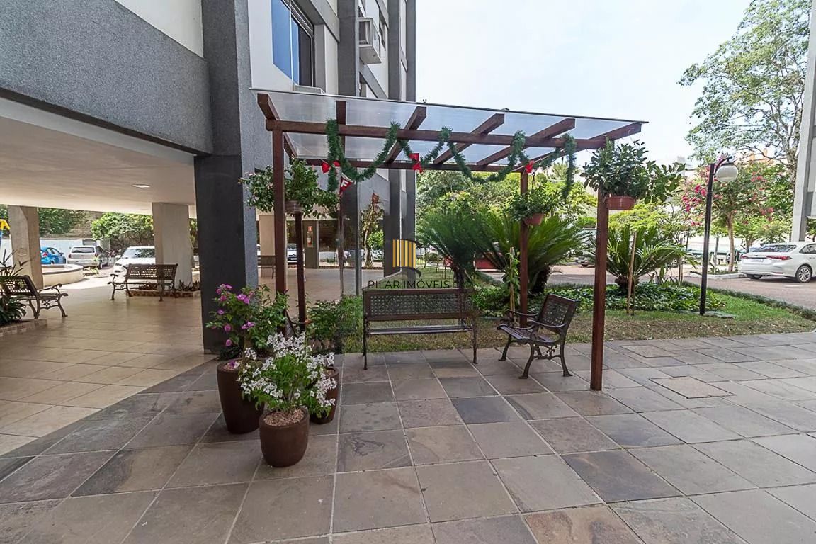 Apartamento à venda com 2 Dormitórios e Elevador no Boa Vista em Porto Alegre