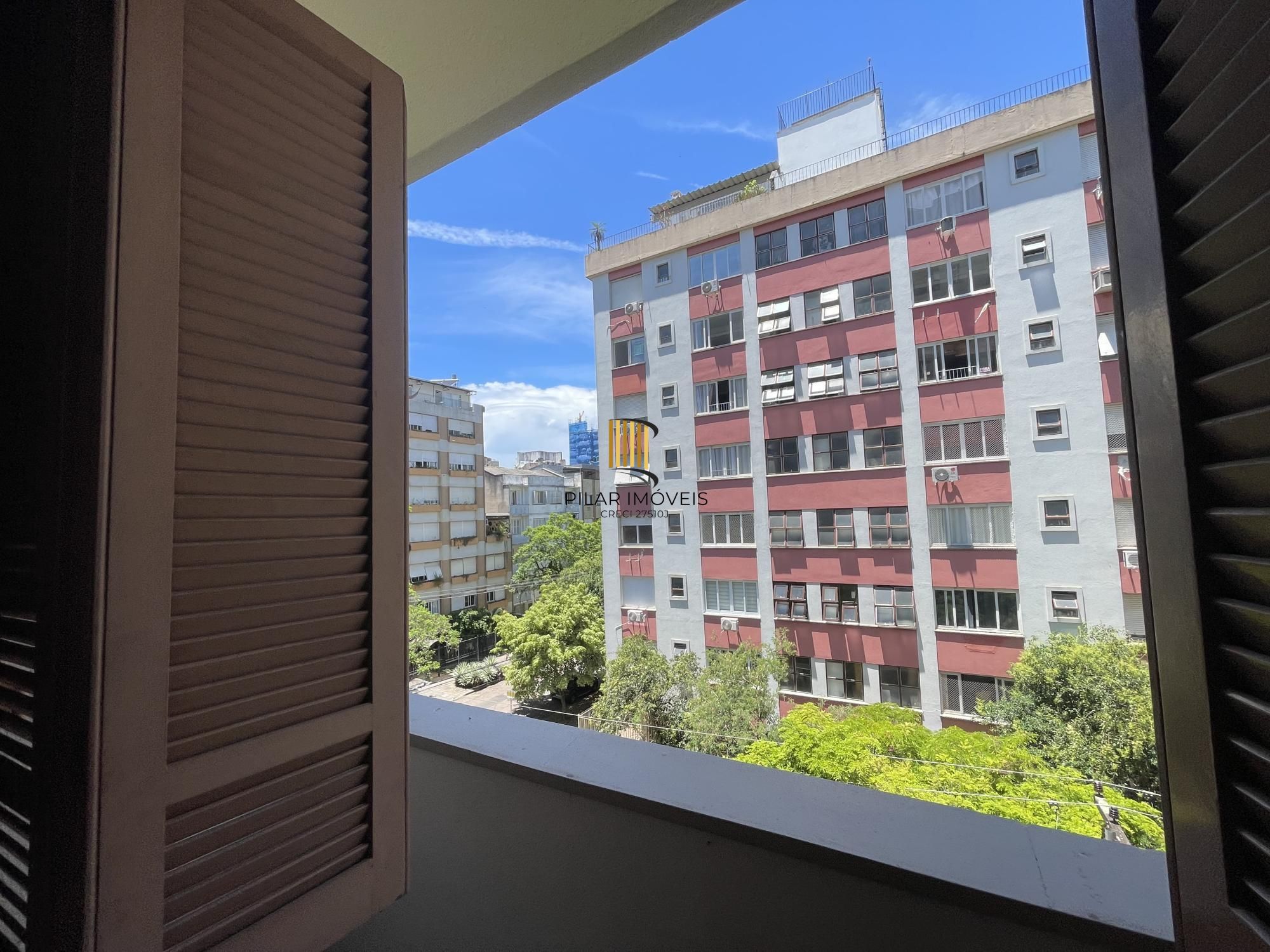 Apartamento 3 dormitório 84m² Elevador e Sacada Bairro Bom Fim Porto Alegre