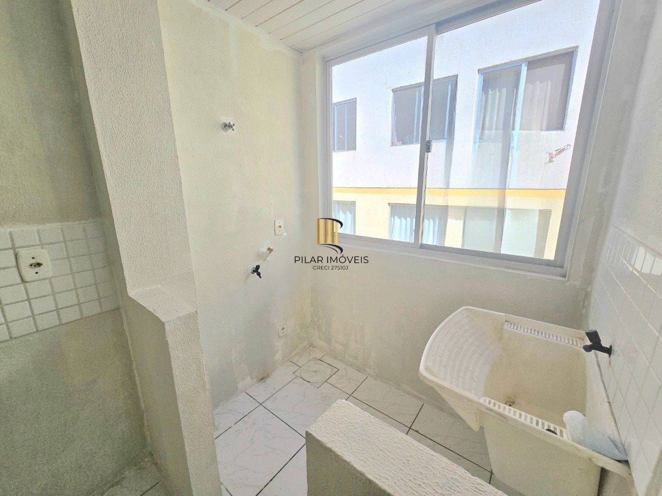 Apartamento  de 2 dormitórios e 1 vaga de garagem em Canoas.