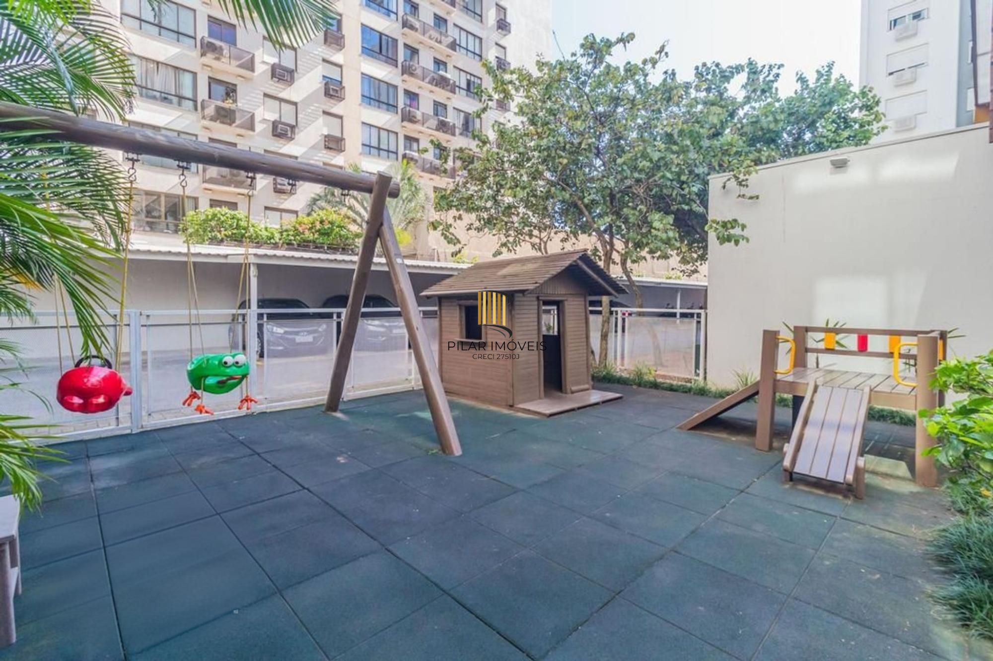 Apartamento 3 quartos, 3 suítes, elevador e 3 vagas bairro Passo da Areia.