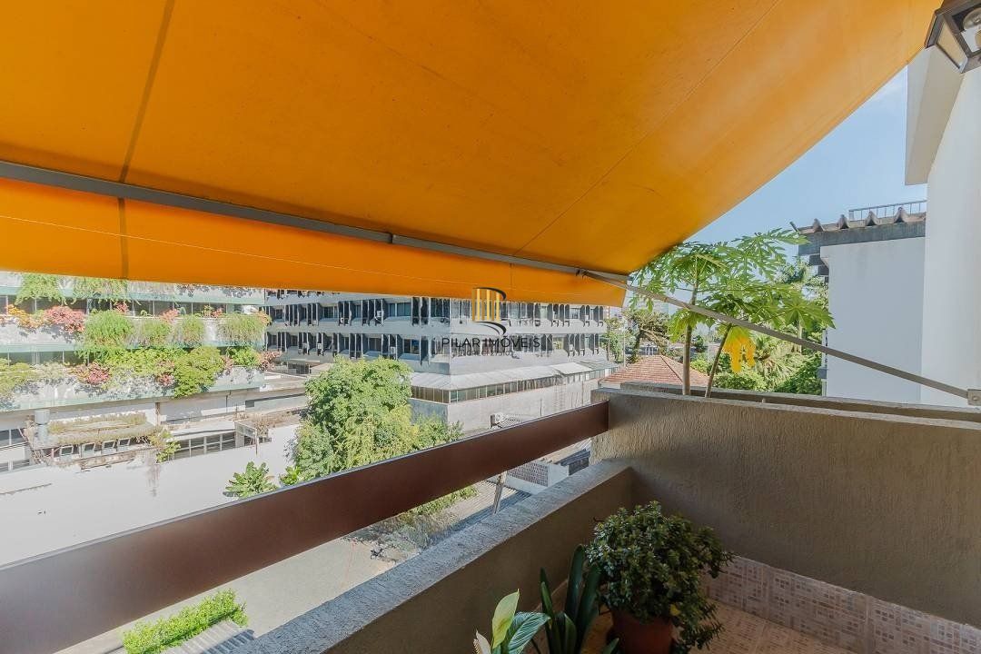 Cobertura com 3 quartos (1 suíte) e 2 vagas de garagem no Bairro Higienópolis