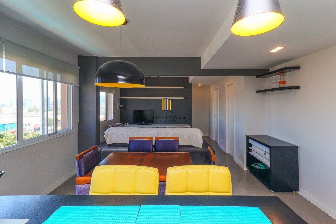 Apartamento de 3 dormitórios e 1 vaga de garagem no bairro Azenha/Porto Alegre.
