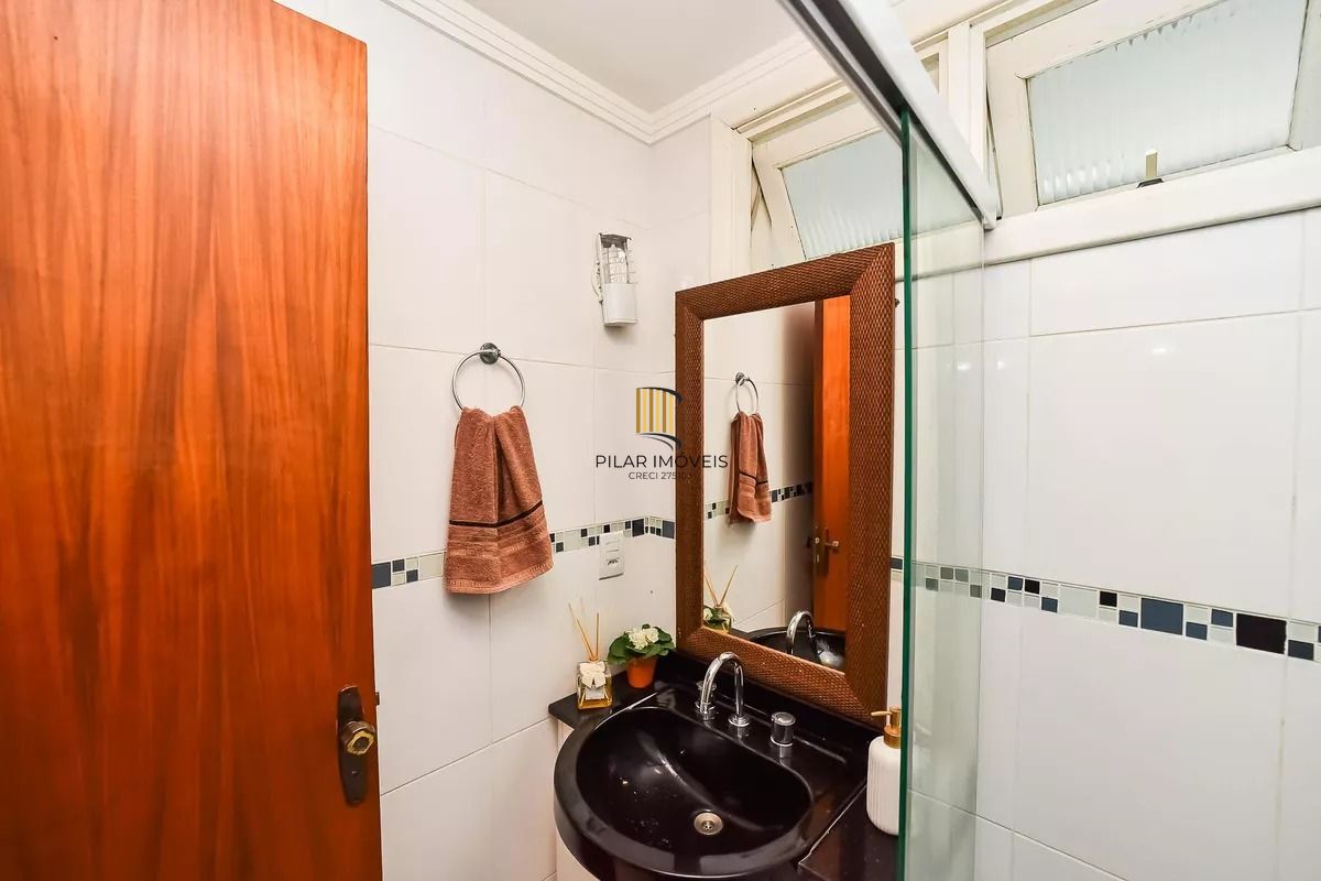 Apartamento com 2 quartos, 2 vagas e aquecimento central no bairro Jardim Itu