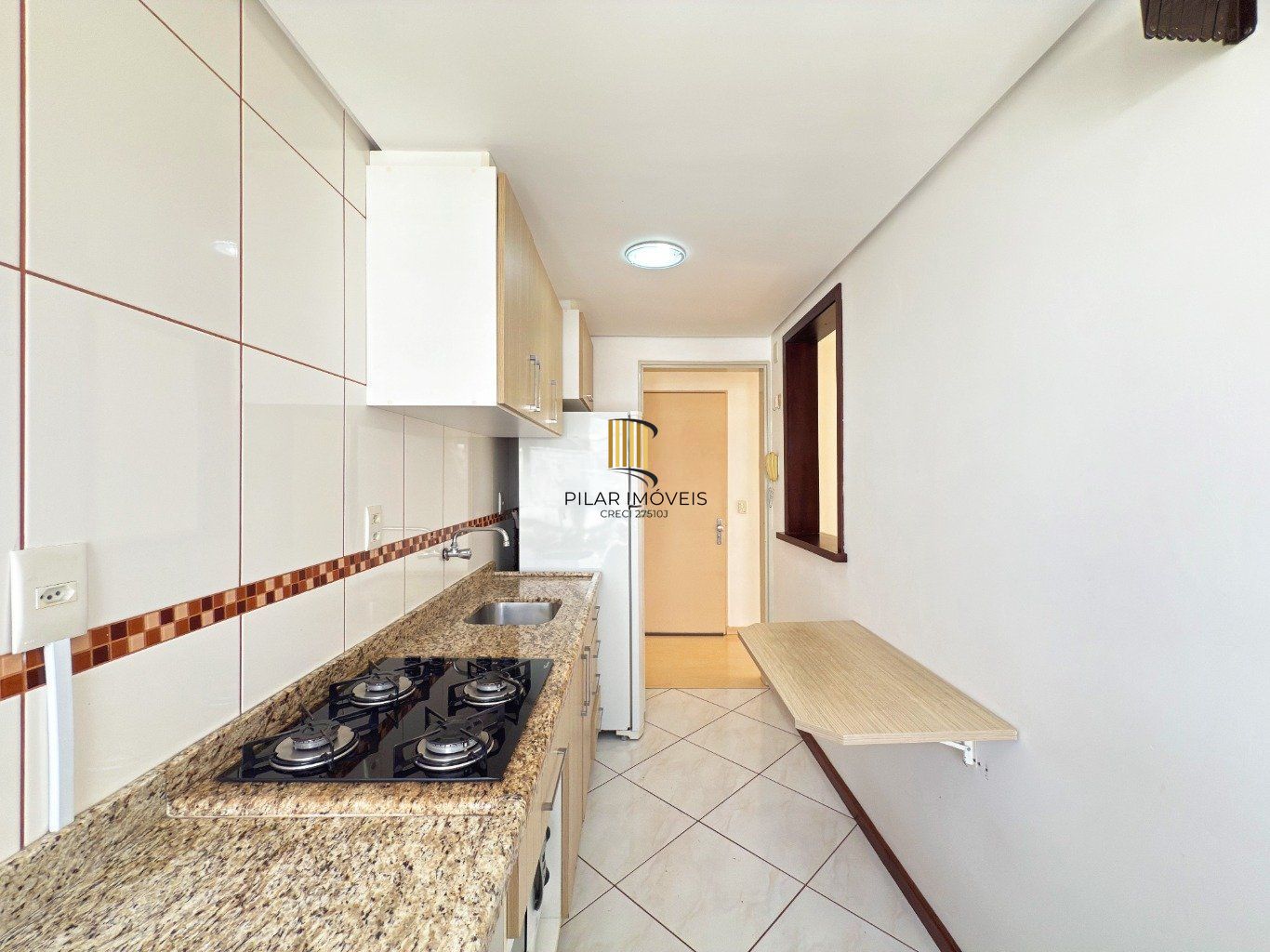 Apartamento com 2 quartos, vaga e elevador  no bairro Sarandi.