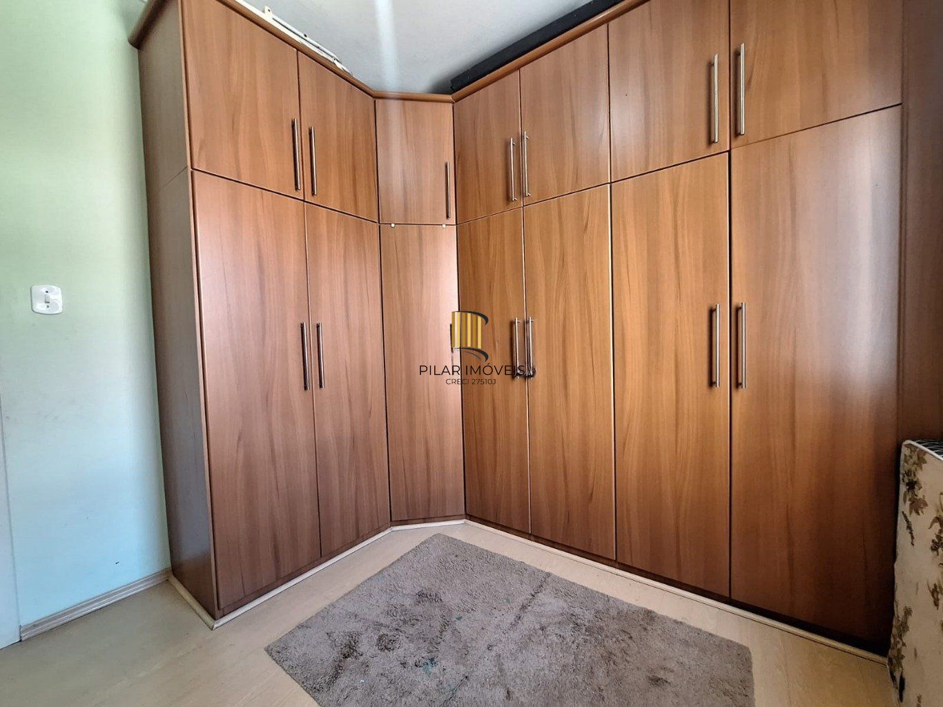 Apartamento à venda com 3 quartos 78 metros privativos no Bairro Menino Deus