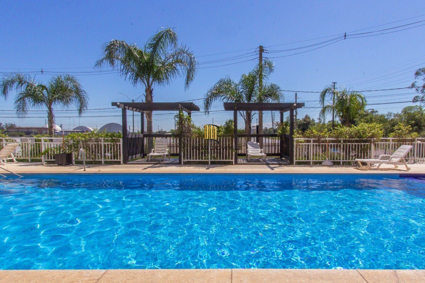 Apartamento 75m²,  3 dormitórios, 1 vaga à venda Rua Airton Ferreira da Silva.