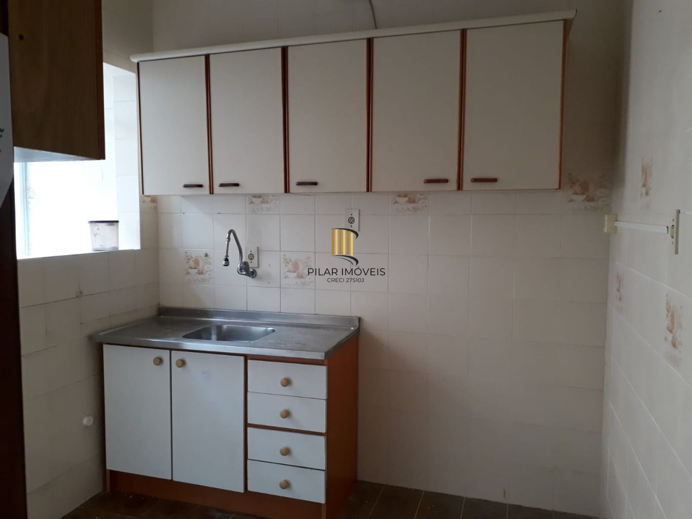 Apartamento JK à venda com 1 Dormitorio  no Bairro Menino Deus