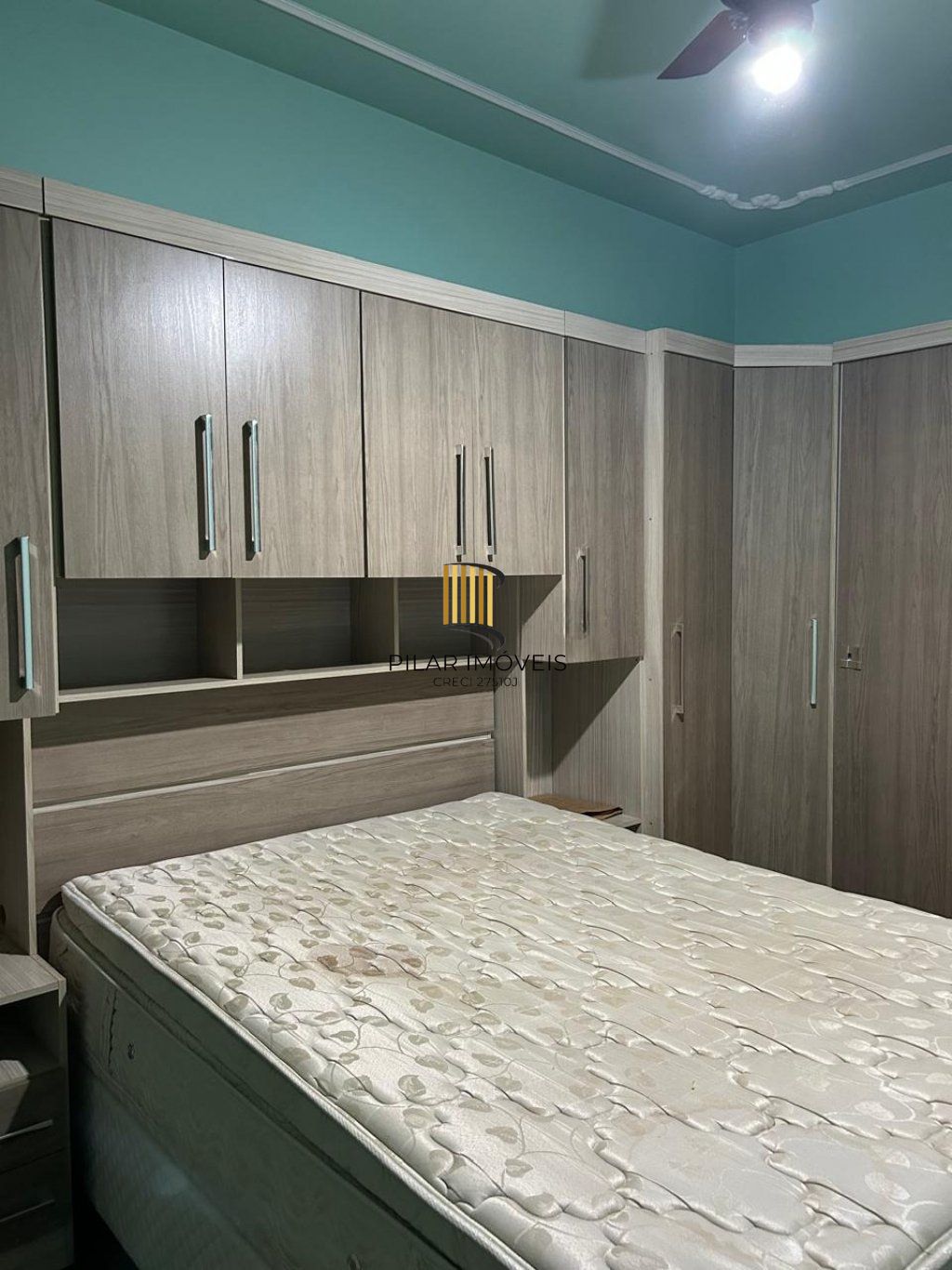 Apartamento térreo com 3 quartos no Bairro Cidade Baixa