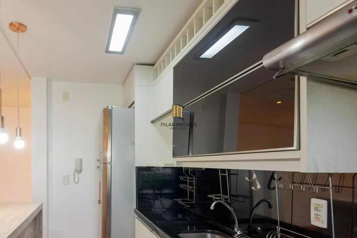 Apartamento à venda com 2 quartos e 2 vagas no Jardim Carvalho