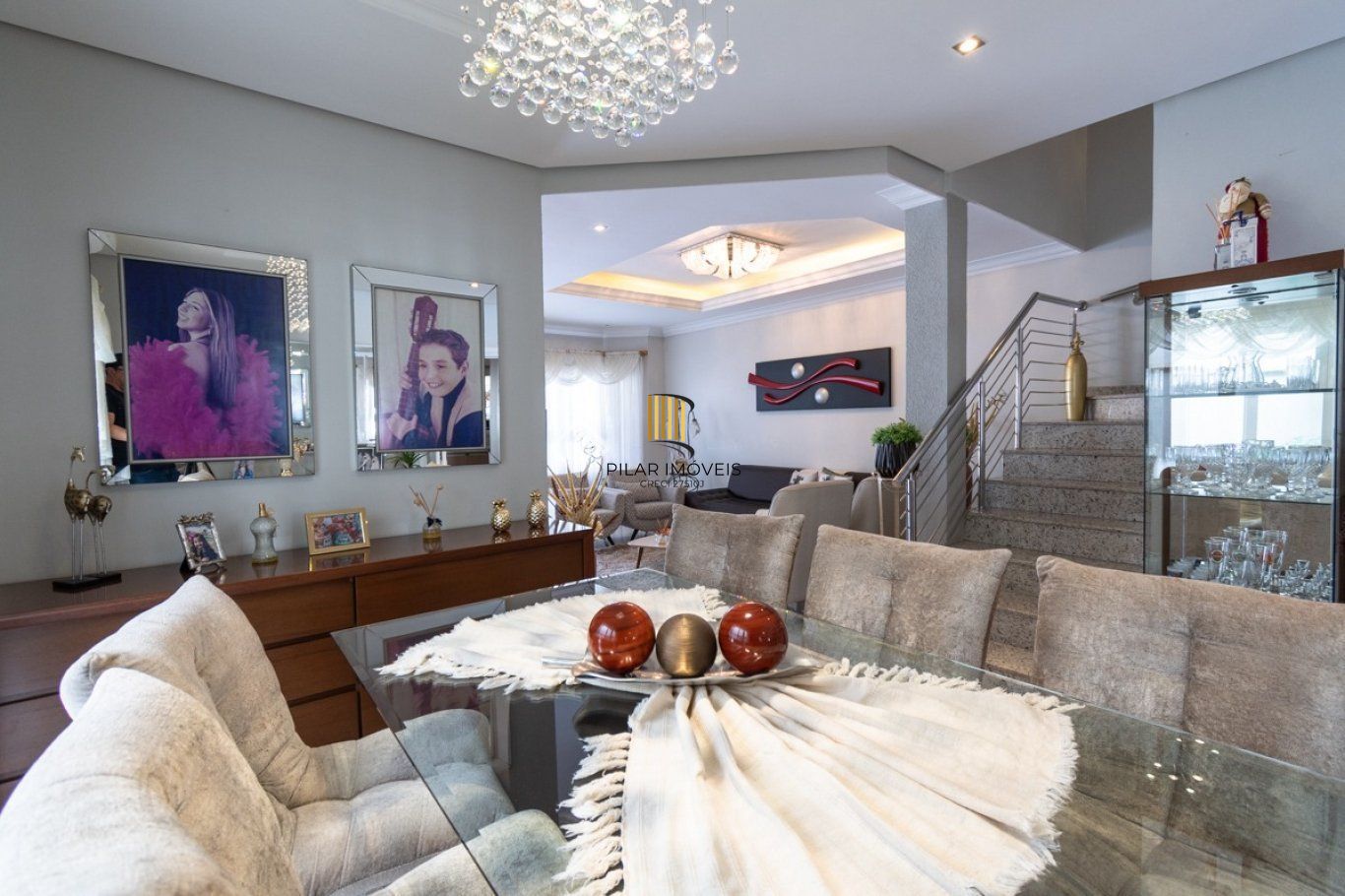 Casa Sobrado 3 dormitórios com suíte, piscina e sótão no Ecoville