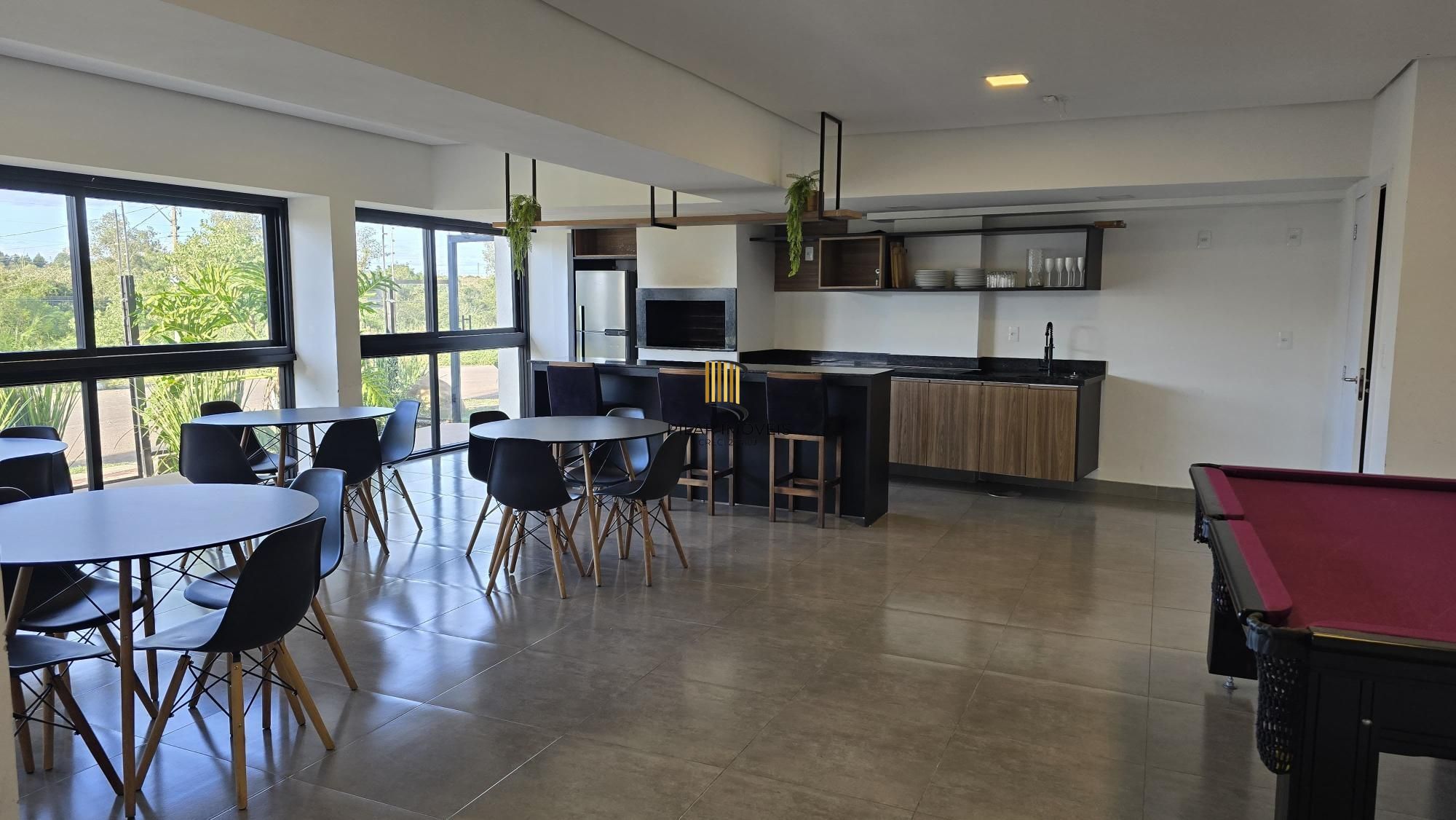 Apartamento semimobiliado com 2 dormitórios (1 suíte) em Gravataí