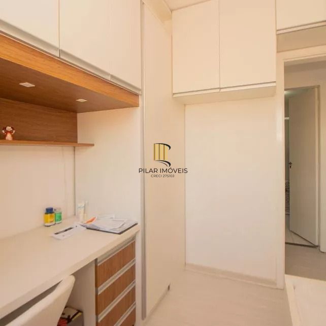 Apartamento com 2 quartos e 1 vaga e elevador no Bairro São Sebastião