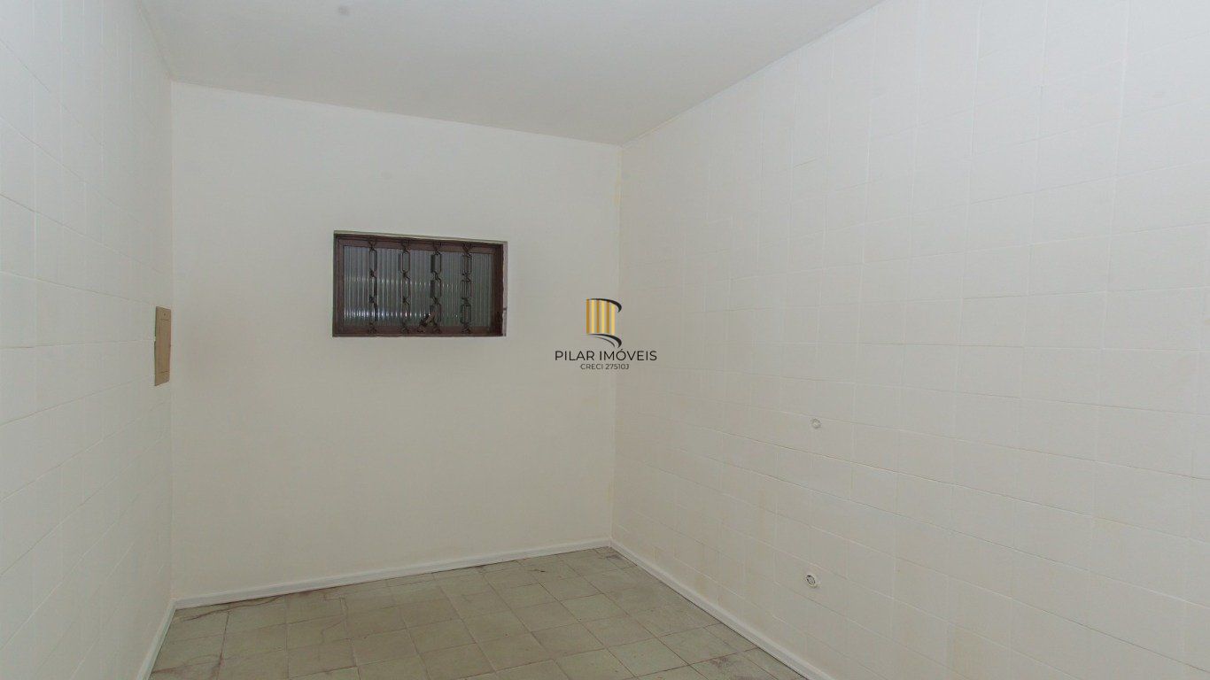 Casa 3 Dorm com Suíte e 4 Vagas no Jardim do Salso Próx PUCRS