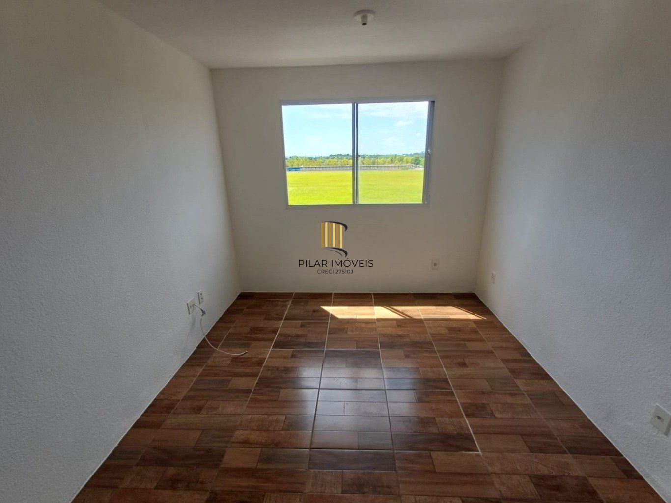 Apartamento de 2 dormitórios e 1 vaga de garagem no Bairro São José em Canoas.