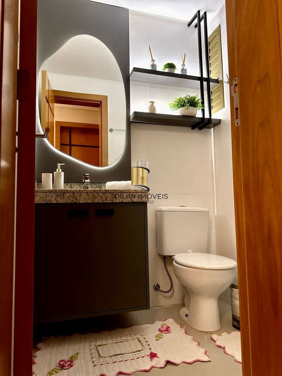 Apartamento 2 quartos com 1 vaga escriturada, Piscinas, Capão da Canoa.