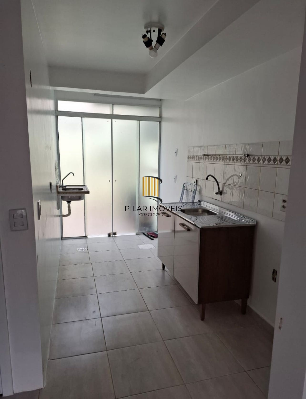 Casa com 2 quartos à venda na Avenida Faria Lobato, 1120, Sarandi, Porto Alegre