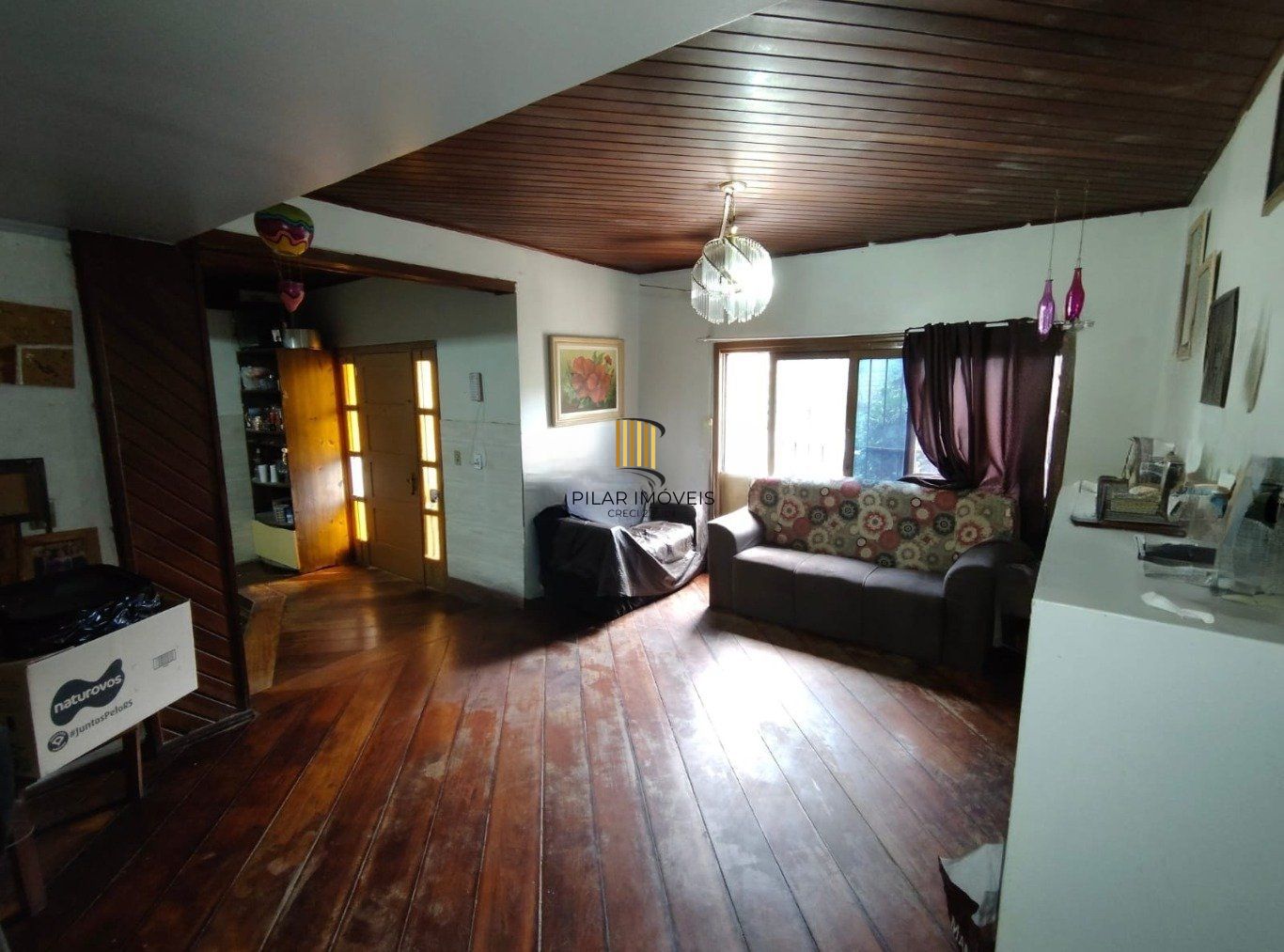 Casa com 3 Quartos, 3 Banheiros, 2 vagas No Bairro Nonoai.