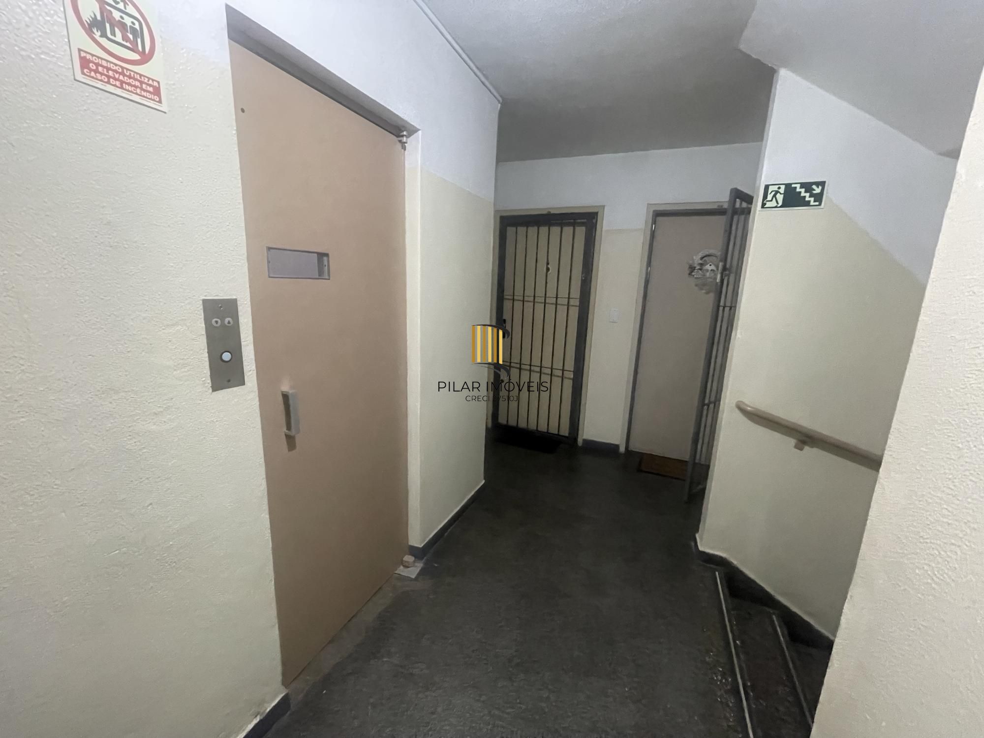 Apartamento com 2 quartos com closet à venda 1 vaga de garagem Elevador Sarandi