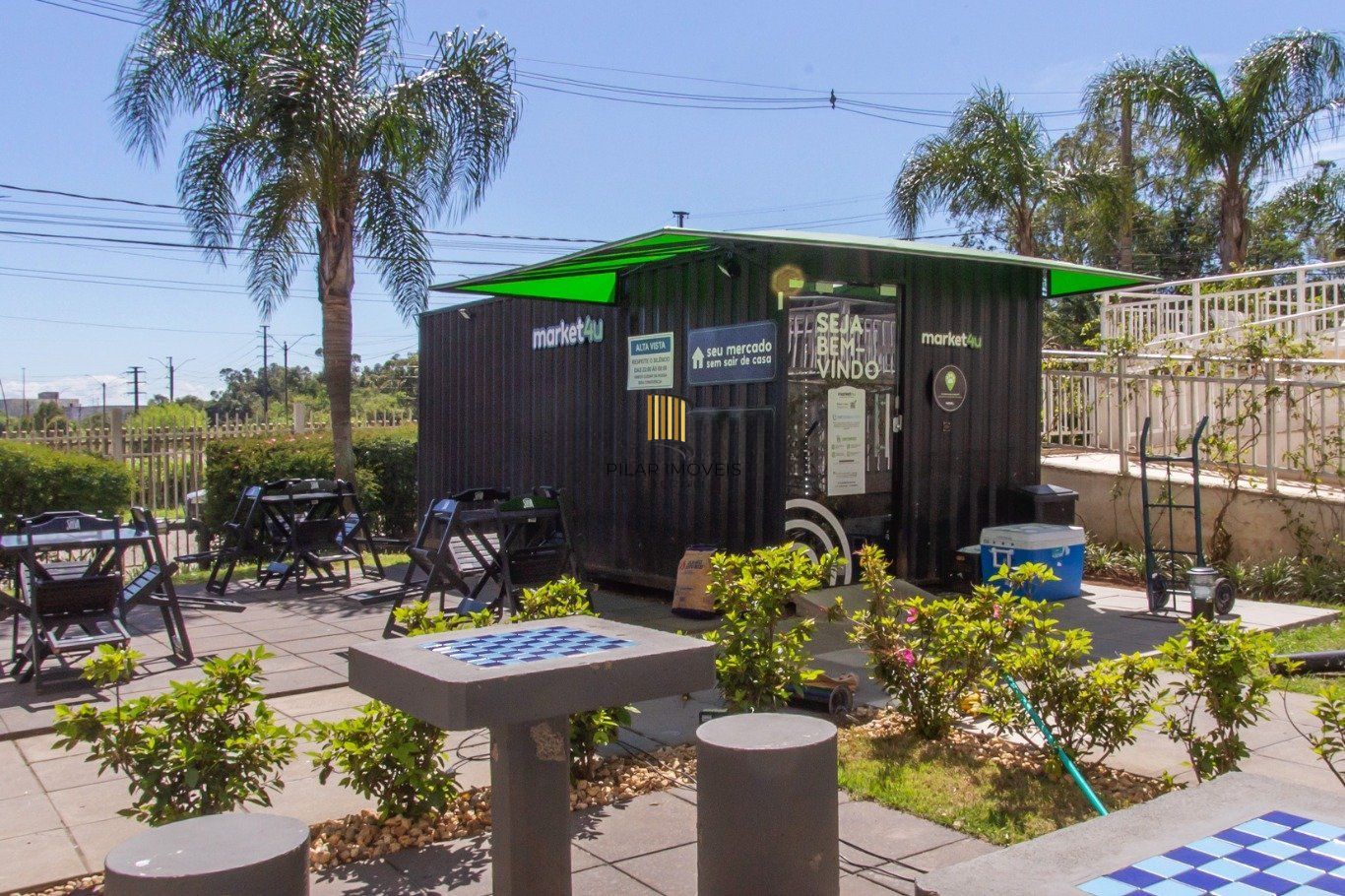 Apartamento 75m²,  3 dormitórios, 1 vaga à venda Rua Airton Ferreira da Silva.