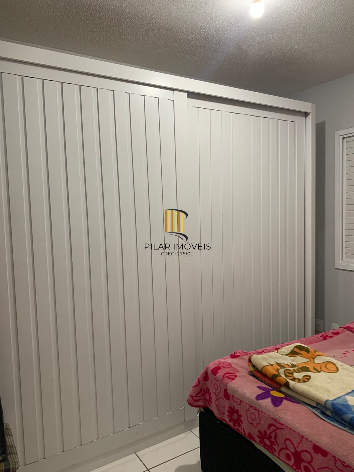 Casa em Condomínio com 2 quartos e 73m² à venda em Jardim Algarve, Alvorada.