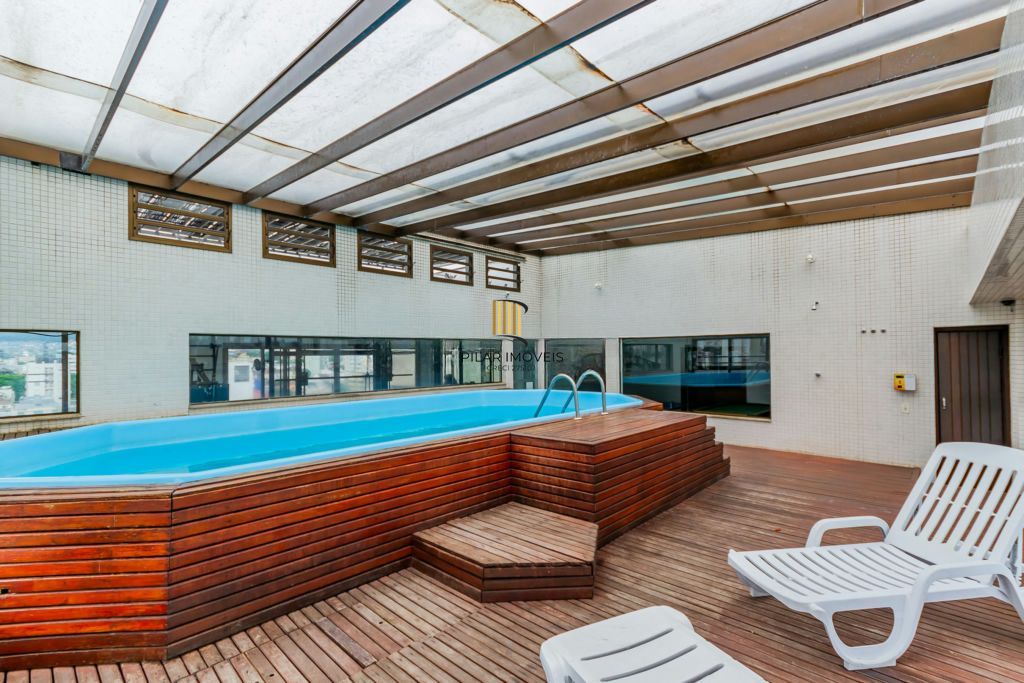 Apartamento com 3 quartos 2 vagas e elevador e gás central no Bairro Santana