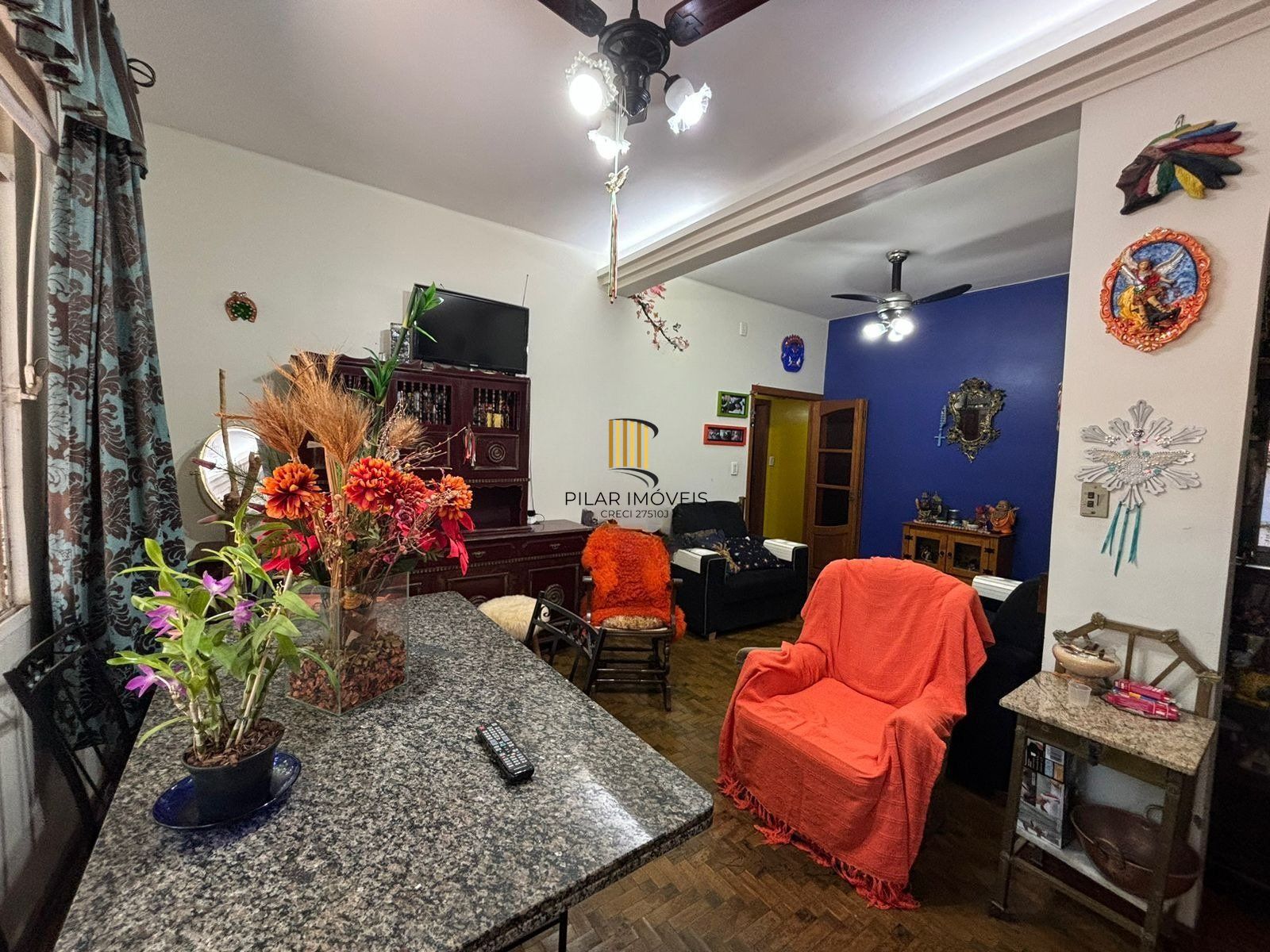 Apartamento à venda com 3 dormitórios 83 m² no Bairro Petrópolis