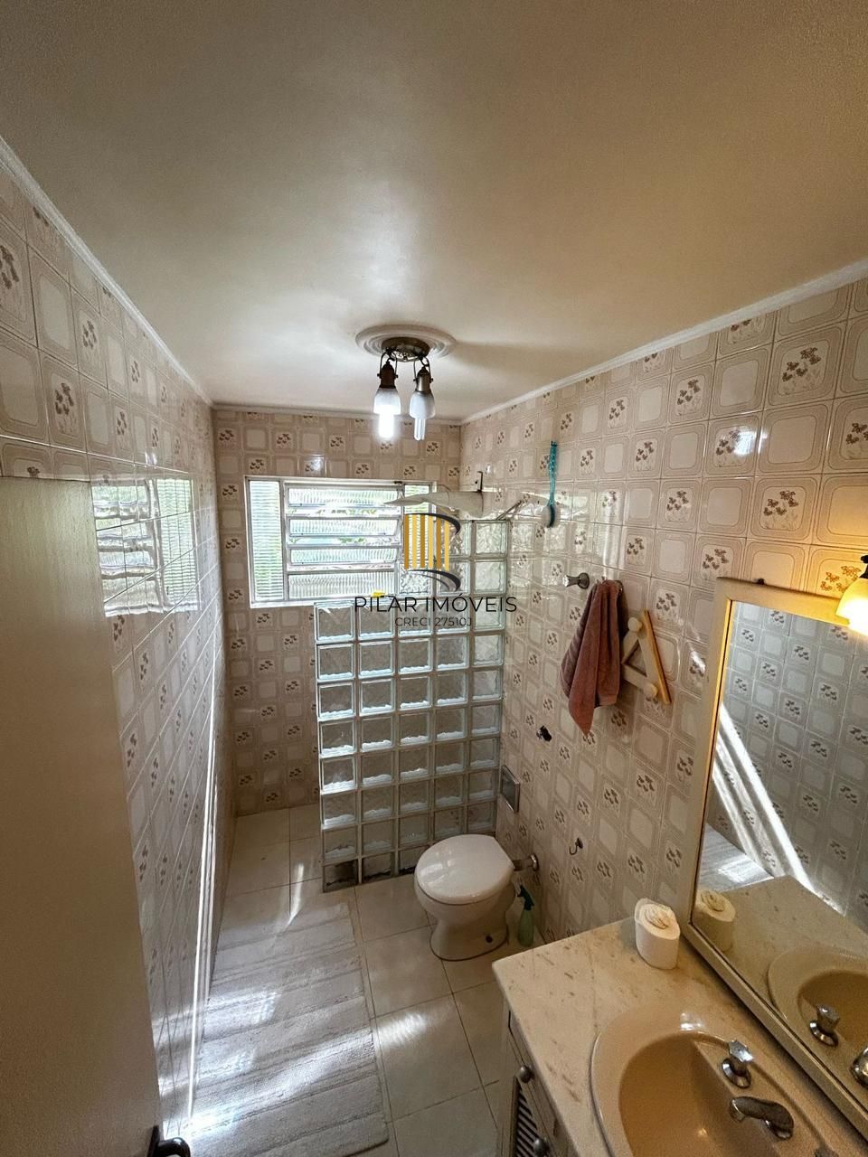 Casa de Esquina com 5 dormitórios com lago ornamental em Taquara