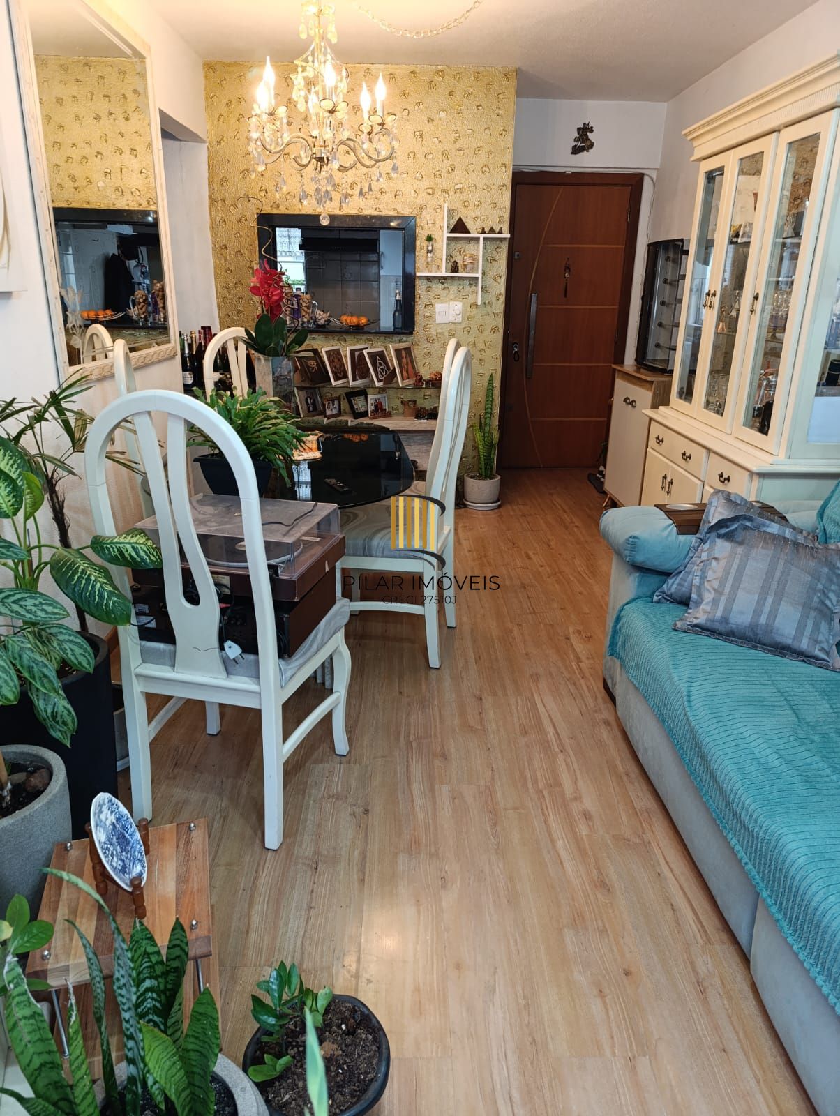 Apartamento semi mobiliado de 1 dormitório bairro Sarandi