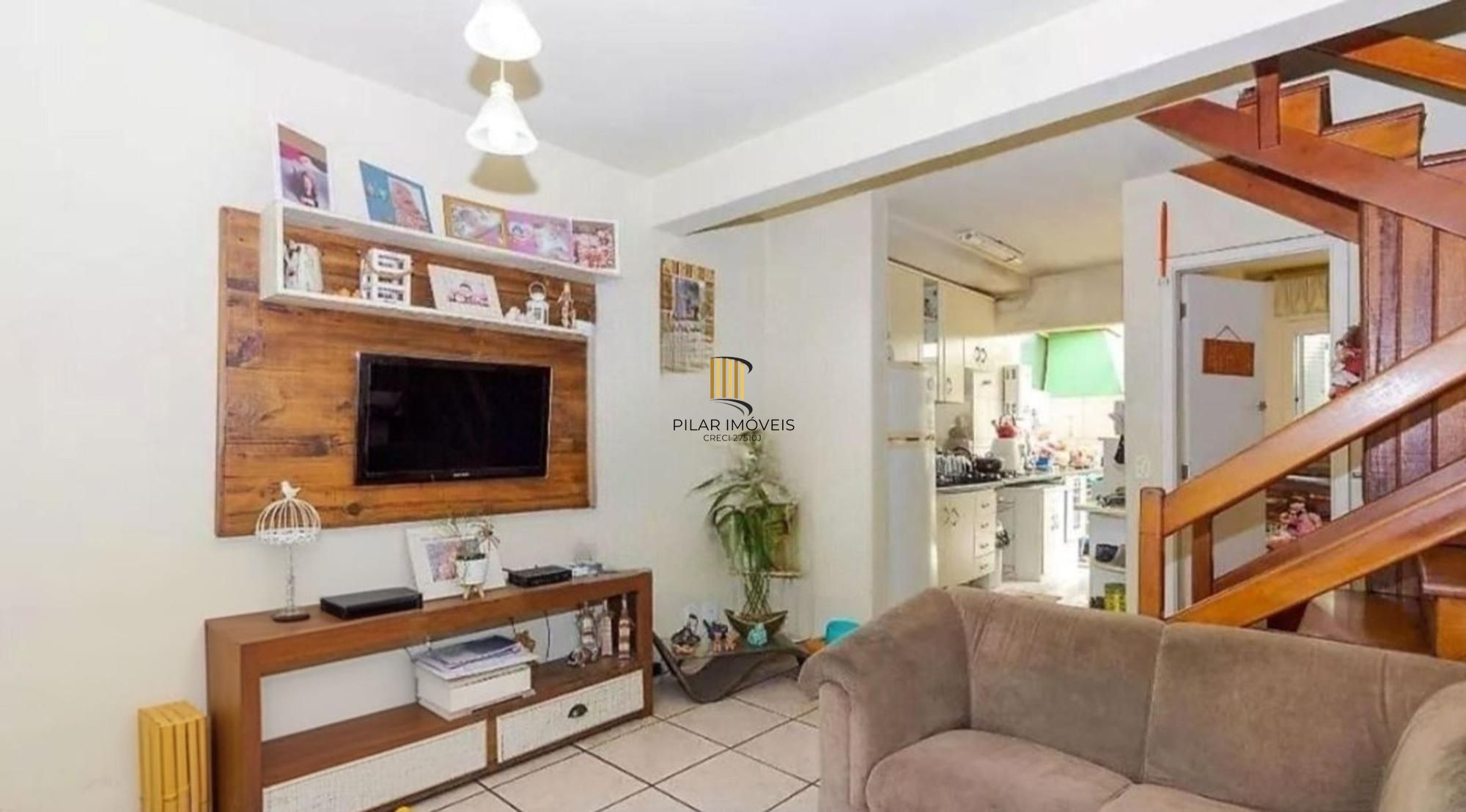 Casa em Condomínio com 3 dormitórios com 76m
