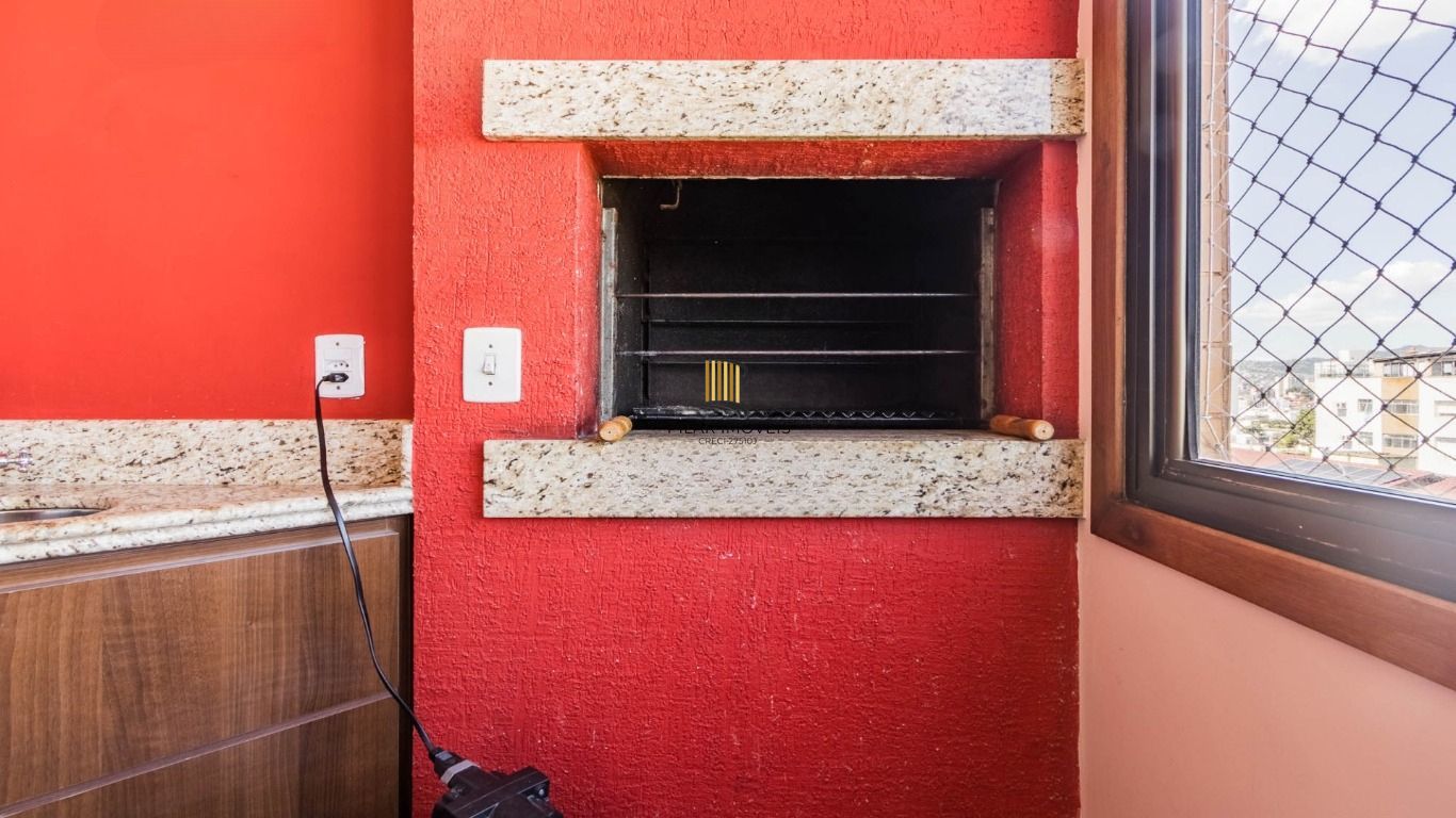 Apartamento com 3 quartos, 1 suíte, à venda no bairro Petrópolis
