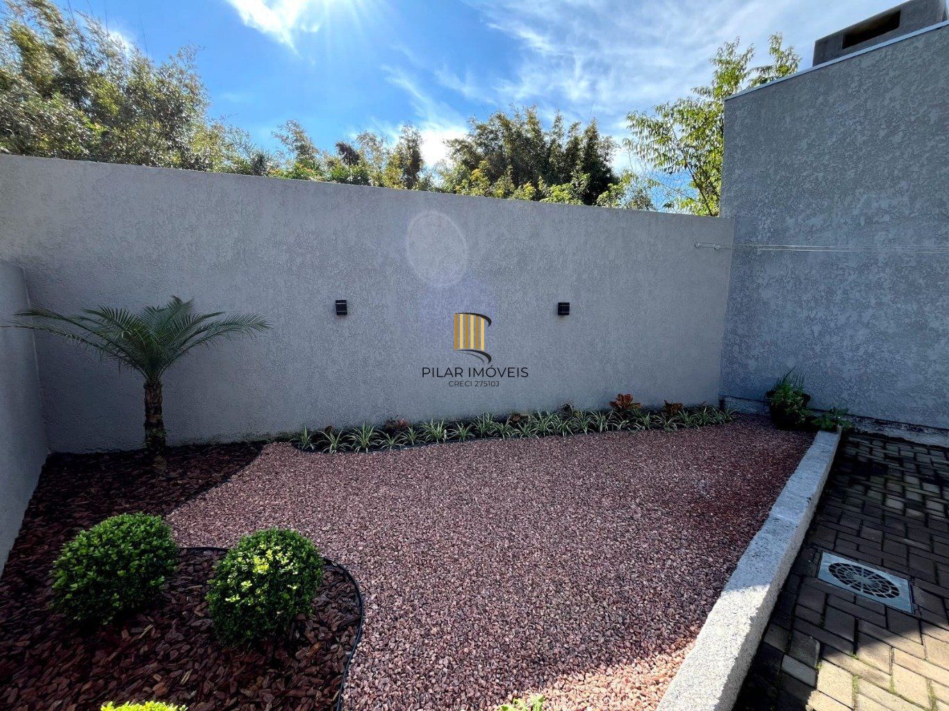 Casa de 3 dormitórios e 4 vagas de garagem em Gravataí.