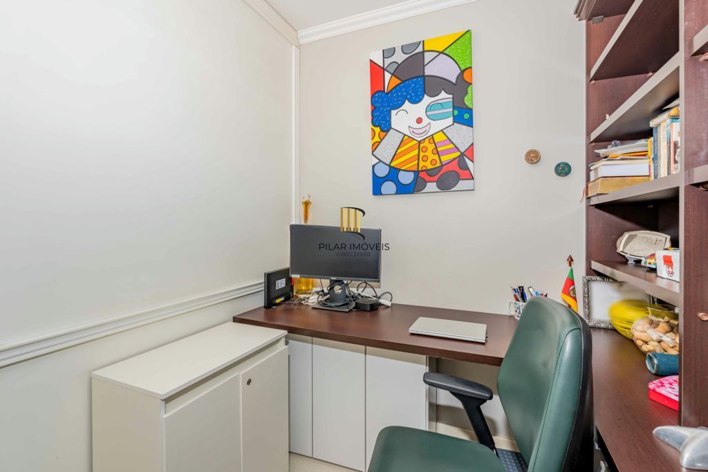 Apartamento com 3 quartos 2 vagas e elevador e gás central no Bairro Santana