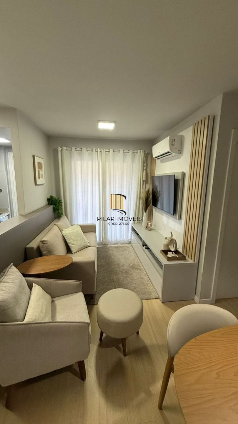 Apartamento de 2 dormitórios, elevador e 1 vaga de garagem em Canoas.