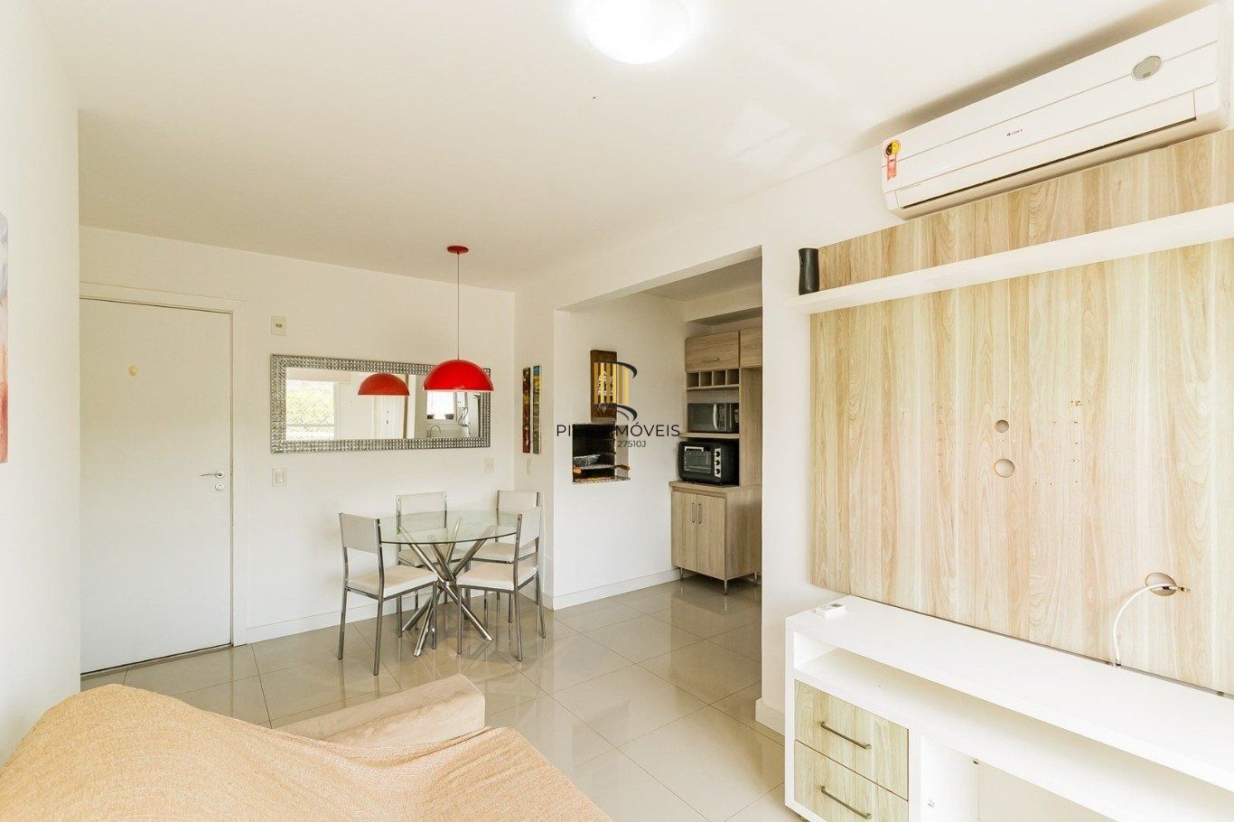 Apartamento 2 Dormitórios 57m² no bairro Morro Santana
