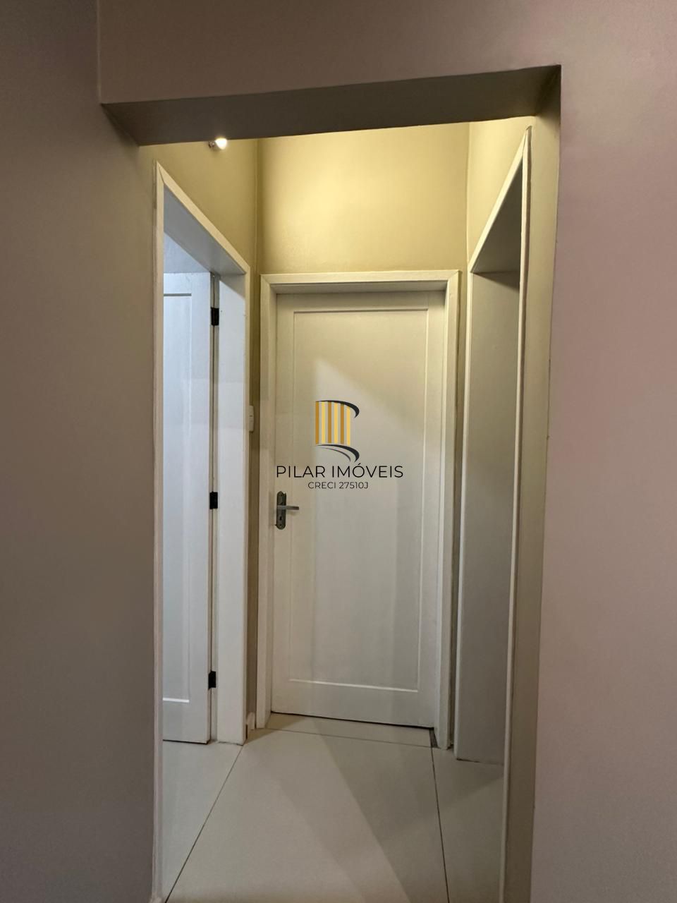 Apartamento de 2 dormitórios térreo no bairro Rio Branco