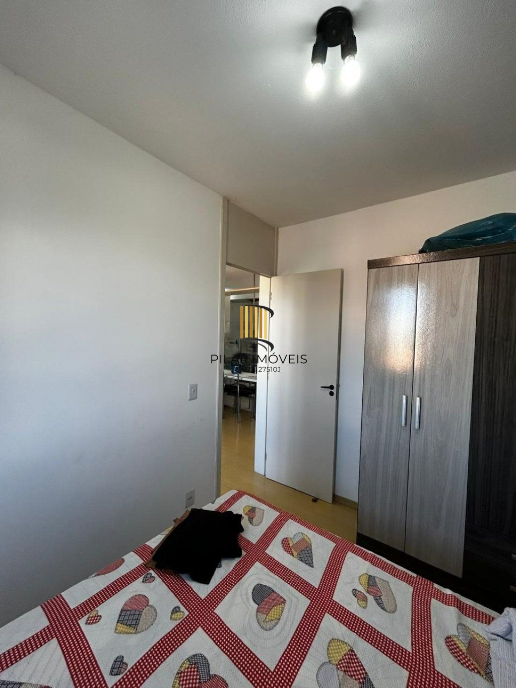 Apartamento de 2 quartos, elevador e 1 vaga no bairro Sarandi