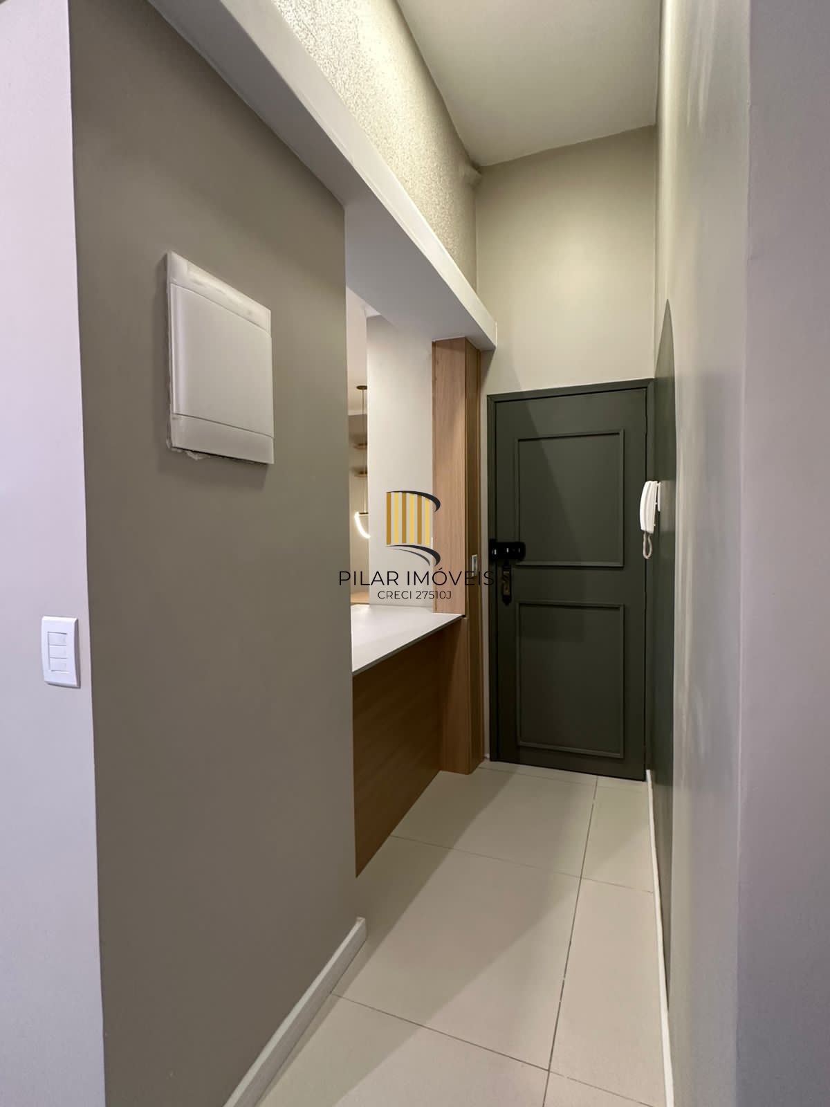 Apartamento de 2 dormitórios térreo no bairro Rio Branco
