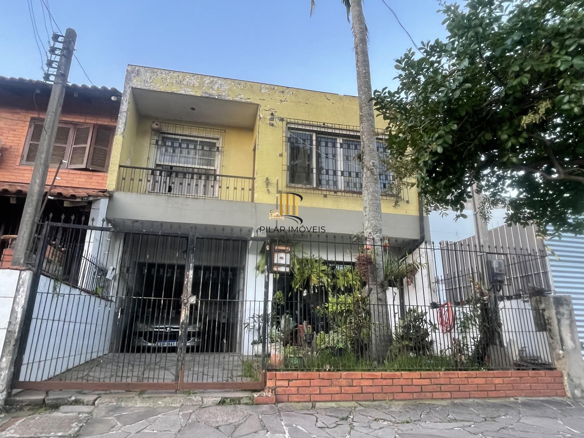 Casa 3 dormitórios e 2 vagas, 154m2 Bairro Santa Maria Goreti,  Porto Alegre