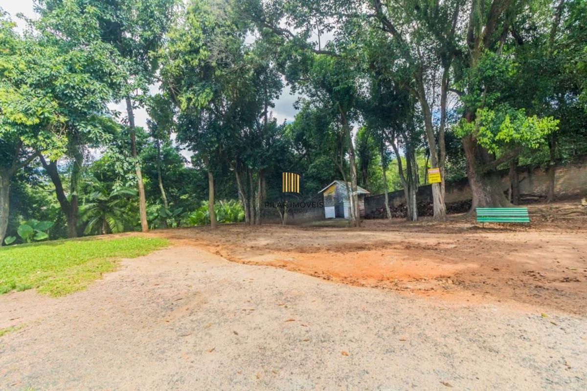 Casa em condomínio 4 dormitórios com piscina e energia solar no Santo Antonio