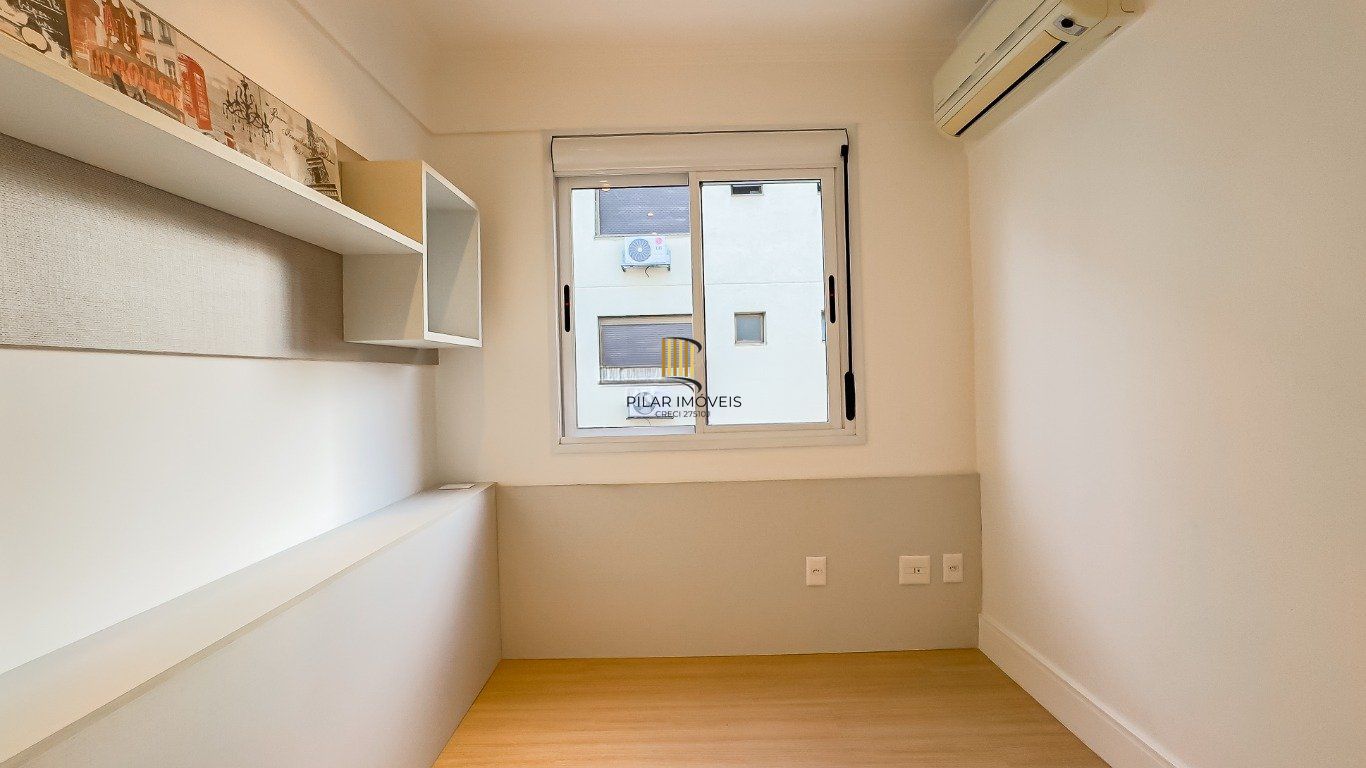 Apartamento com 3 quartos (1 suíte) e 2 vagas no Bairro Passo da Areia.